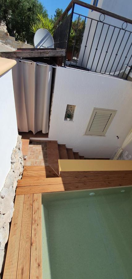 Casa Vacanze "Il Carrubo" Gagliano del Capo Exteriör bild