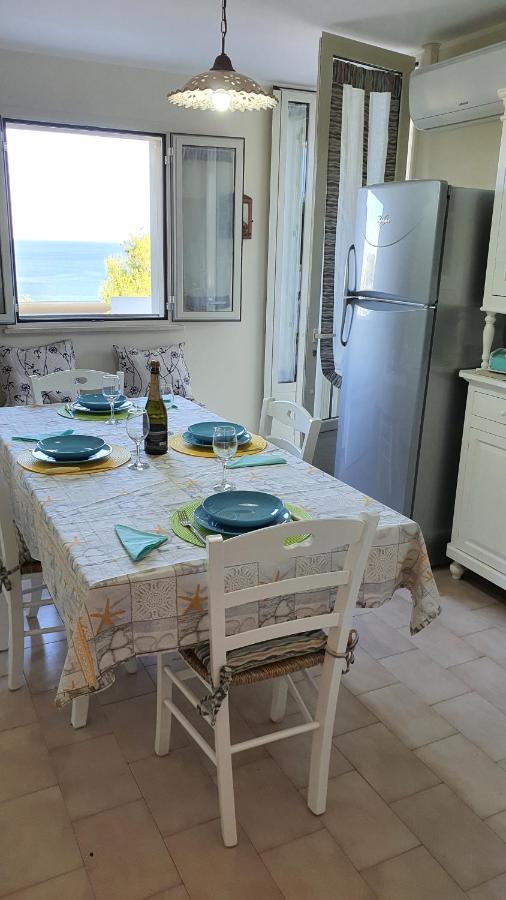 Casa Vacanze "Il Carrubo" Gagliano del Capo Exteriör bild