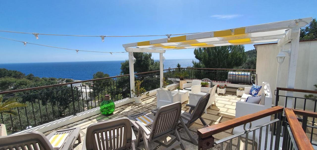 Casa Vacanze "Il Carrubo" Gagliano del Capo Exteriör bild
