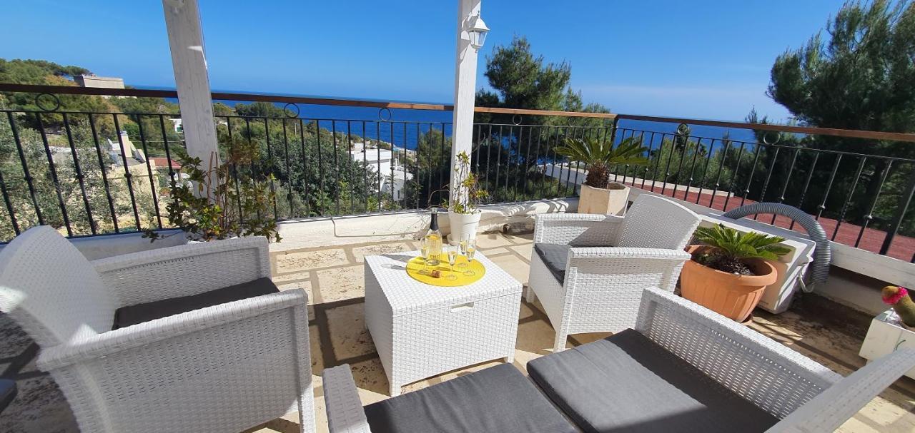 Casa Vacanze "Il Carrubo" Gagliano del Capo Exteriör bild
