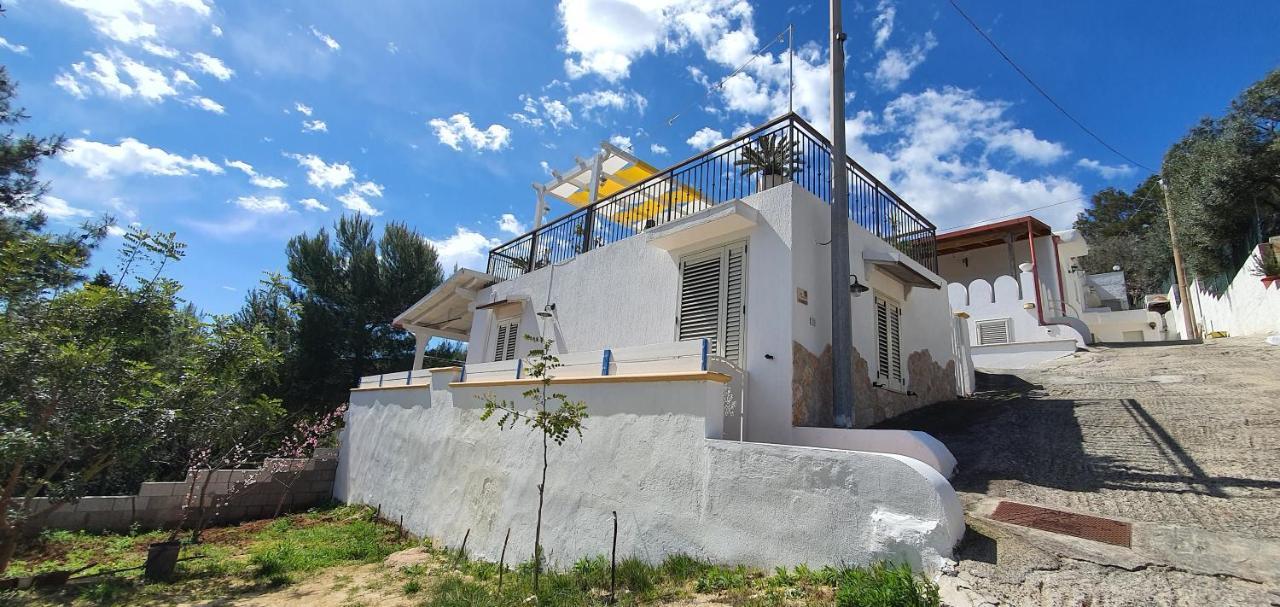 Casa Vacanze "Il Carrubo" Gagliano del Capo Exteriör bild