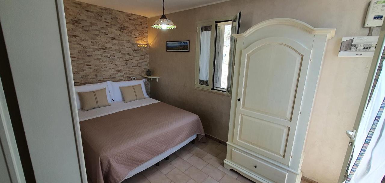 Casa Vacanze "Il Carrubo" Gagliano del Capo Exteriör bild