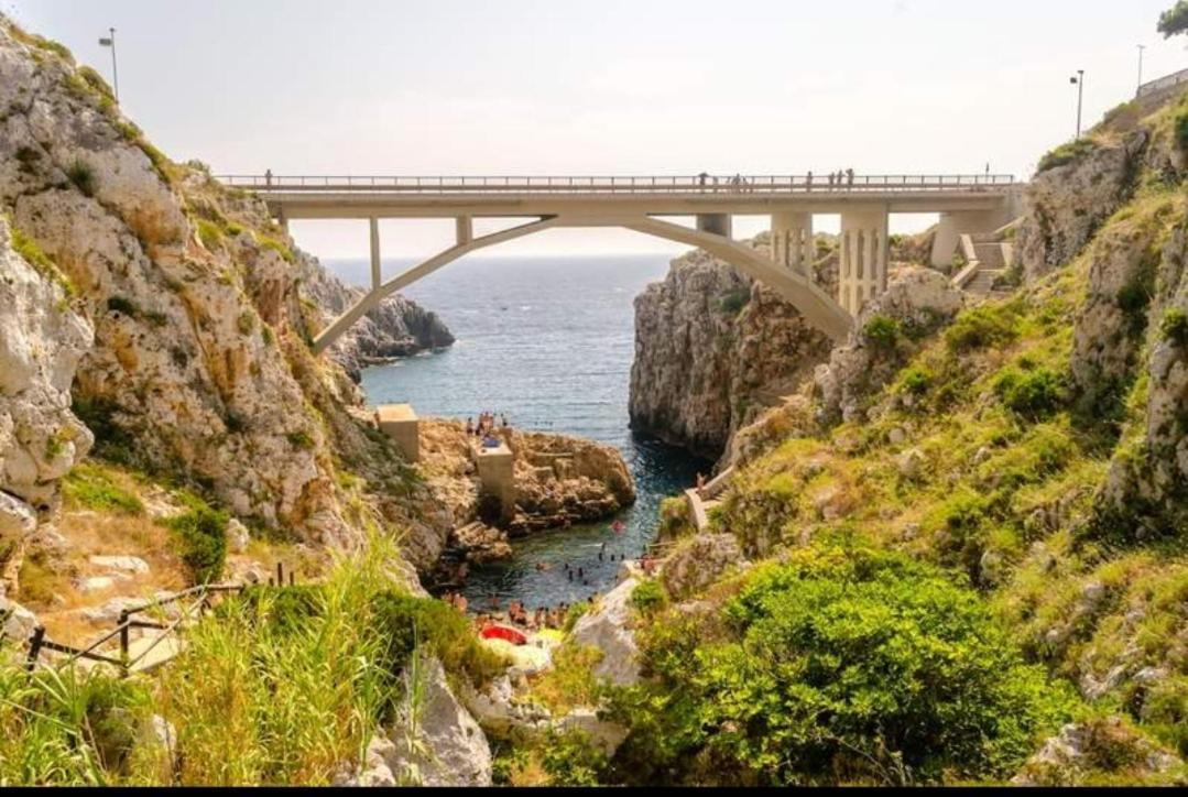 Casa Vacanze "Il Carrubo" Gagliano del Capo Exteriör bild