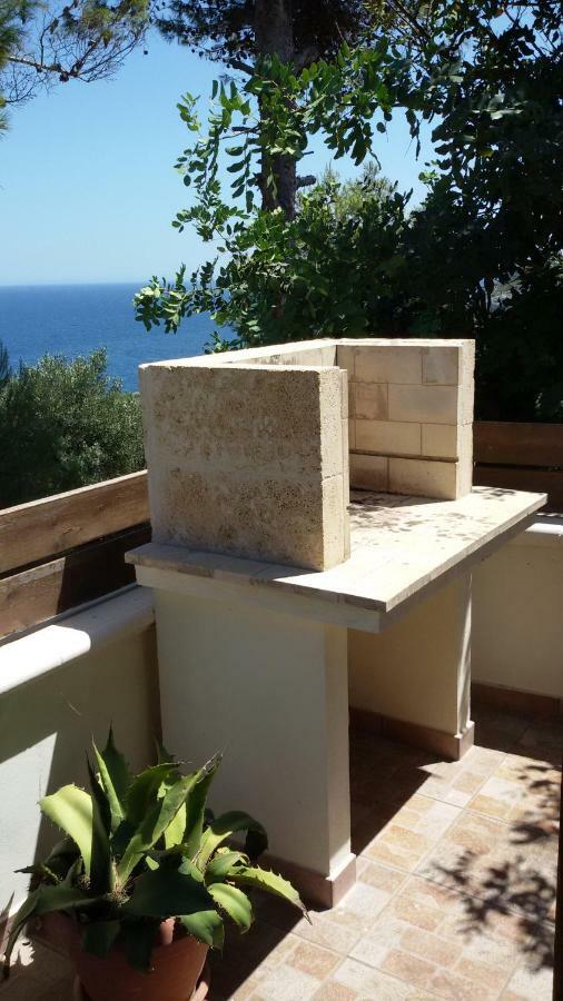 Casa Vacanze "Il Carrubo" Gagliano del Capo Exteriör bild